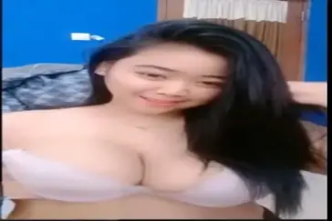 Siaran Langsung Gadis Goyang Basah Muncrat